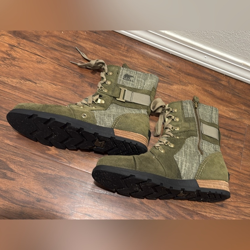 Sorel Olive Boots